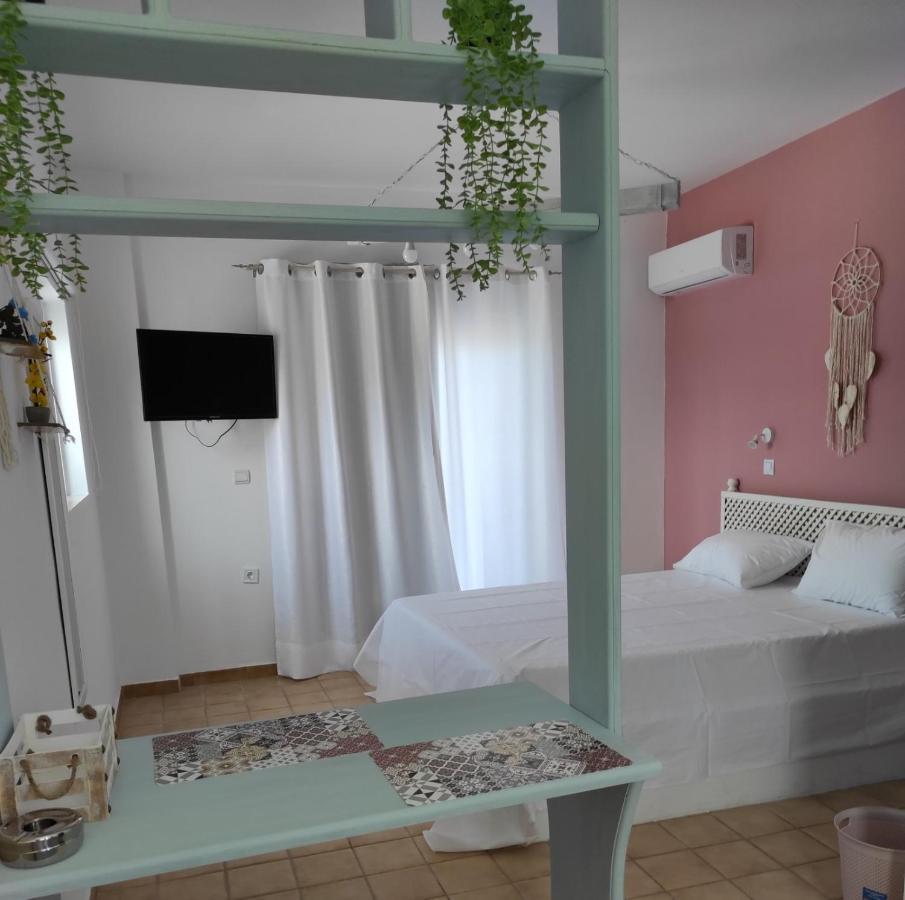 Arocaria - Faliraki Peaceful Apartments ภายนอก รูปภาพ